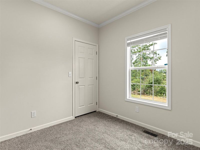 Spacious, unfurnished interior of a new home in , Hendersonville (Image 11).