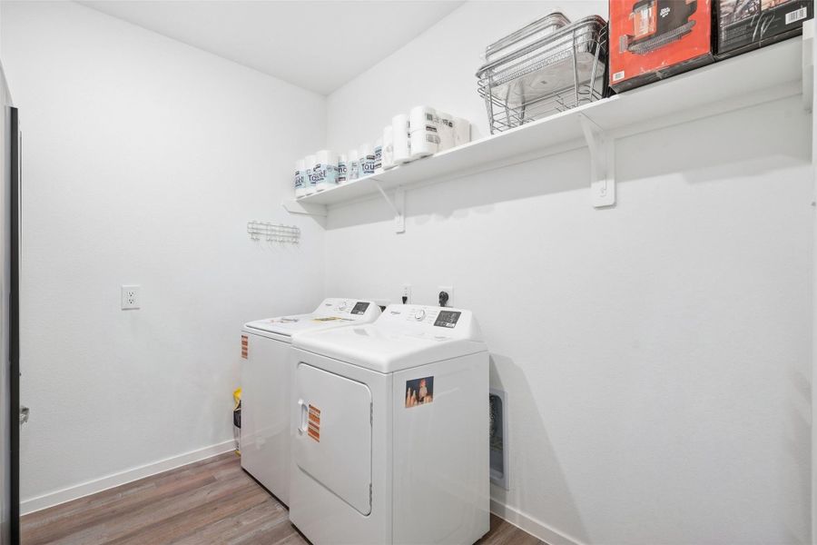 Large utility room Large utility room