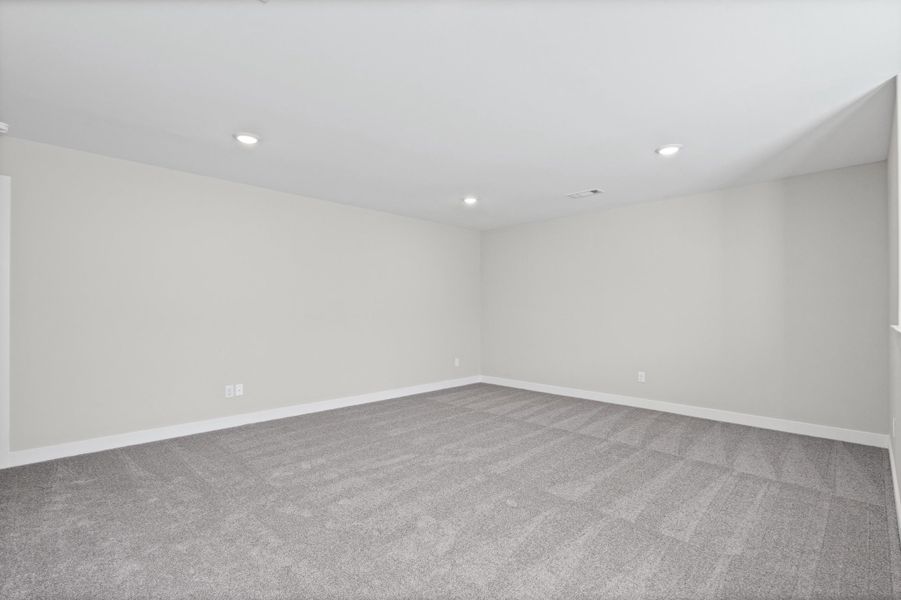 Spacious, unfurnished interior of a new home in Lockwood, Collierville (Image 25).