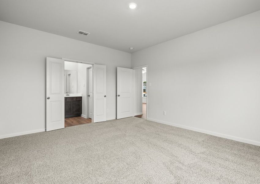 The master suite has a large bedroom, ensuite bathroom and walk-in closet. The master suite has a large bedroom, ensuite bathroom and walk-in closet.