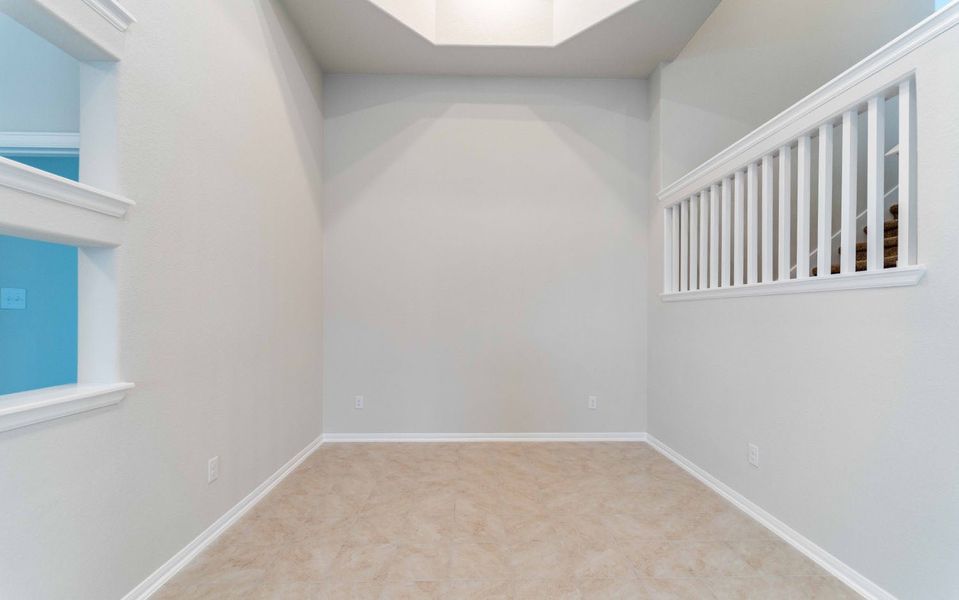 Spacious, unfurnished interior of a new home in Canterra Creek, Iowa Colony (Image 19). Spacious, unfurnished interior of a new home in Canterra Creek, Iowa Colony (Image 19).