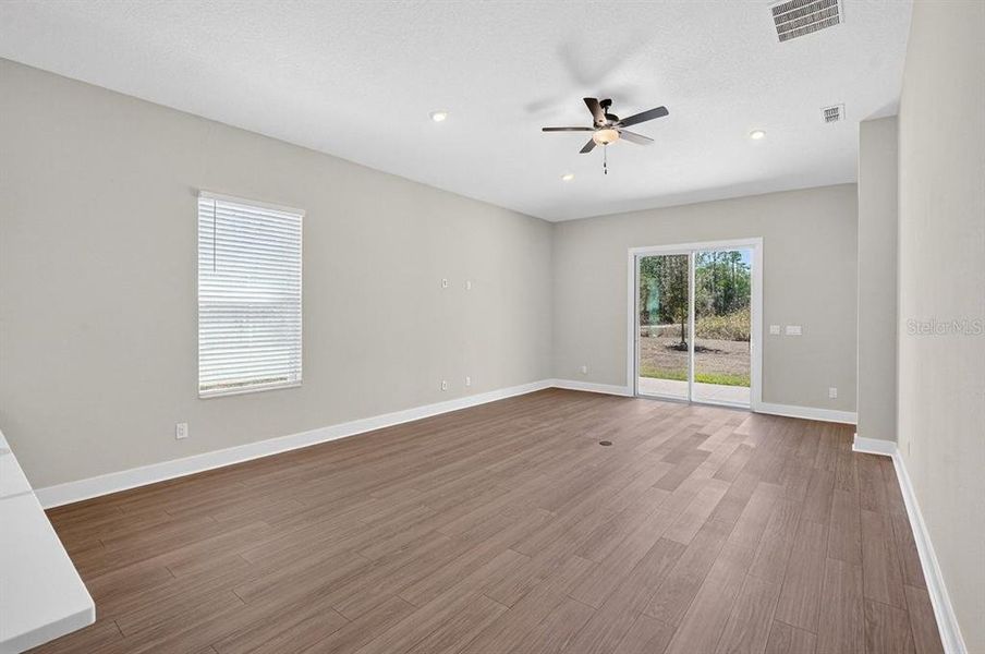 Spacious, unfurnished interior of a new home in Stables at Cary Forest, Bryceville (Image 20).
