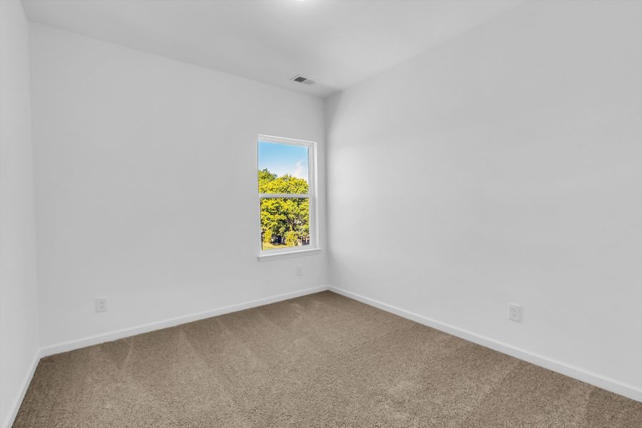 Spacious, unfurnished interior of a new home in Sweetbriar Place, Lebanon (Image 28).