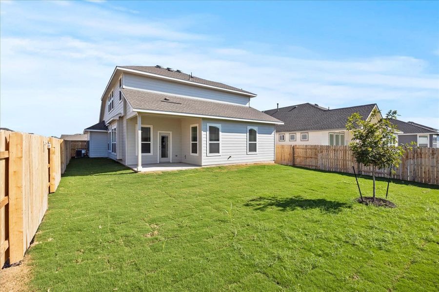 Exterior details and patio area of a home in Trace, San Marcos (Image 24).