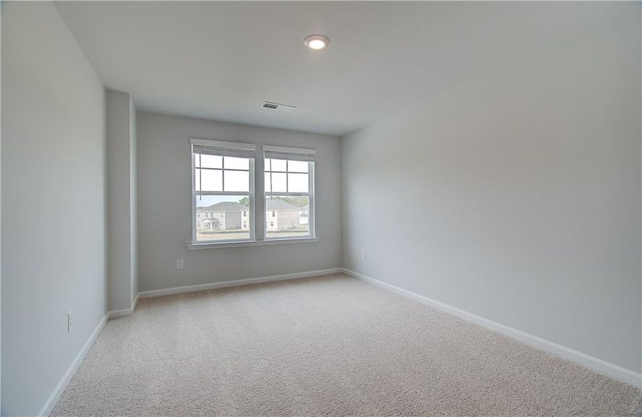 Spacious, unfurnished interior of a new home in Burchwood, Stockbridge (Image 23).