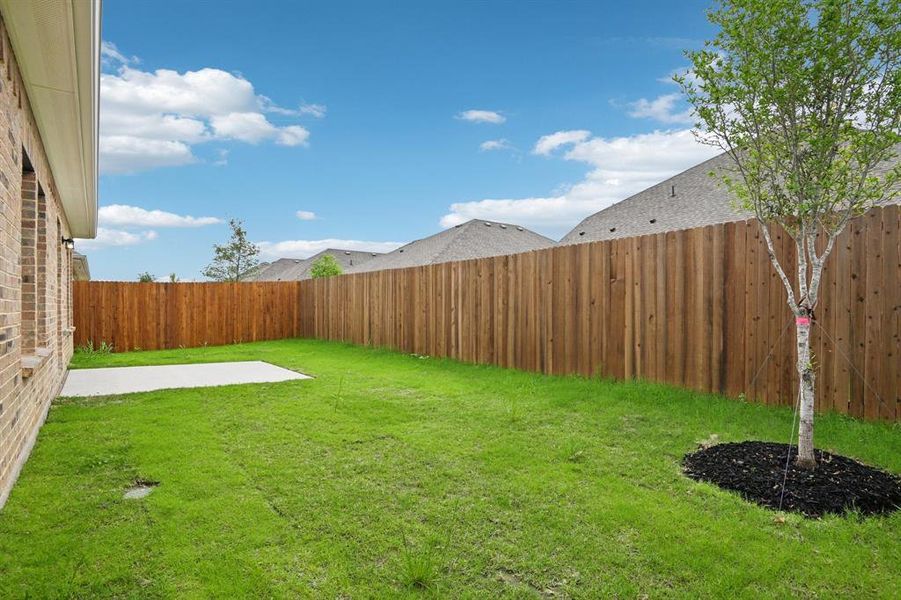 Exterior details and patio area of a home in Summerwood Estates, Red Oak (Image 4).