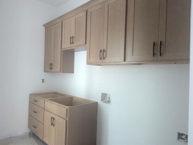 Close-up of interior finishes inside a home in White Post on Lake Lanier, Gainesville (Image 8).