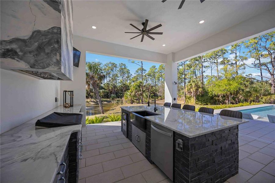 Exterior details and patio area of a home in , Port Charlotte (Image 25).