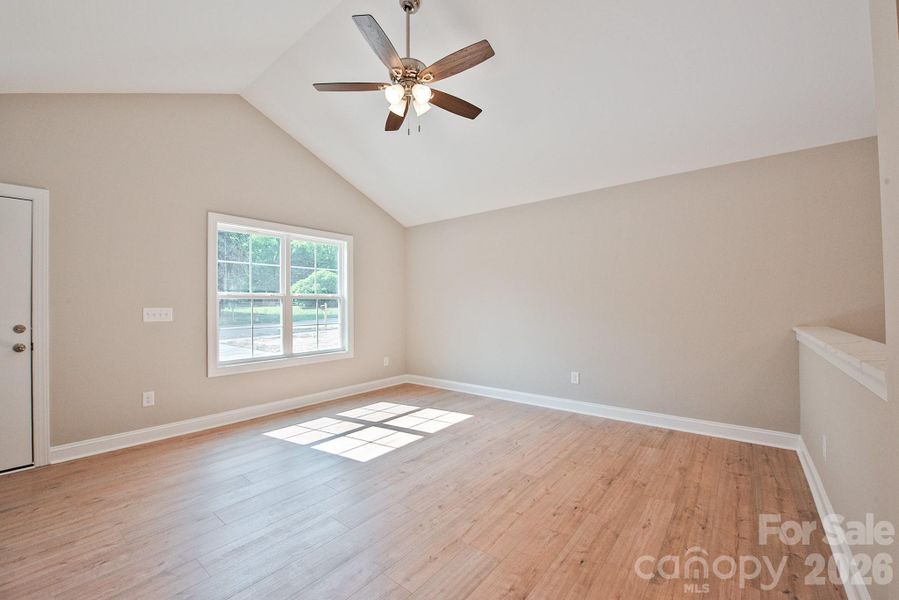 Spacious, unfurnished interior of a new home in , Landis (Image 11).