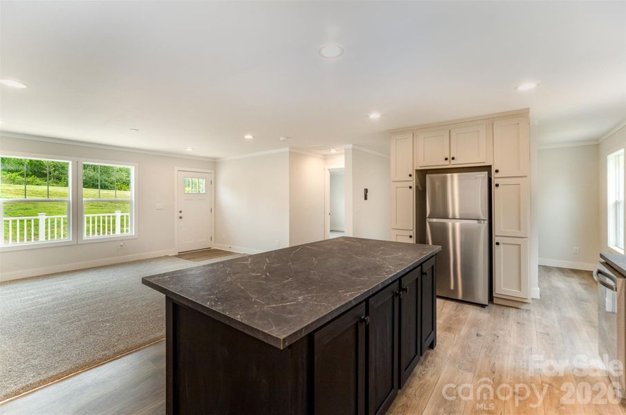 Image 28 of a home in .