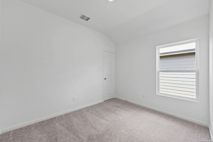 Spacious, unfurnished interior of a new home in , San Antonio (Image 7).