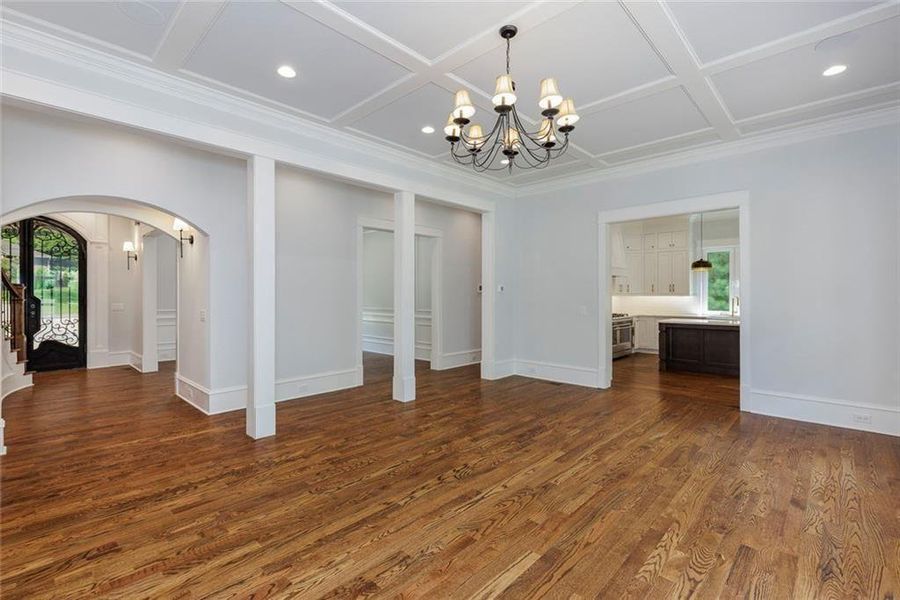 Spacious, unfurnished interior of a new home in , Roswell (Image 21).