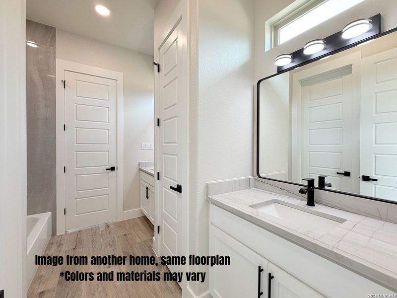 Furnished interior view inside a new home in , La Vernia (Image 10).