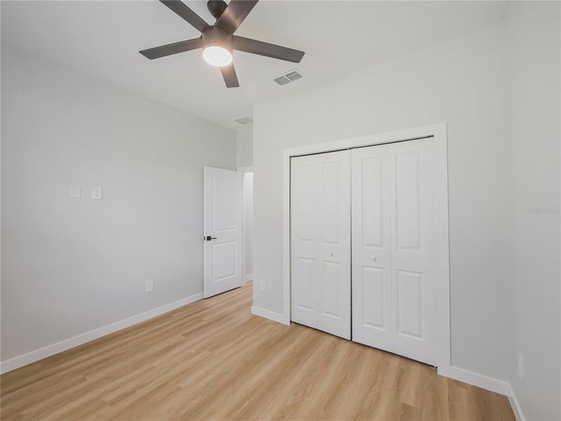 Spacious, unfurnished interior of a new home in , Ocala (Image 12).