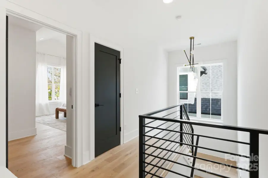 Image 33 of a home in .