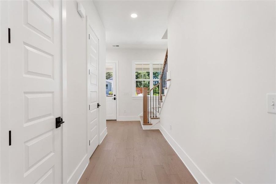 Spacious, unfurnished interior of a new home in , Smyrna (Image 41).