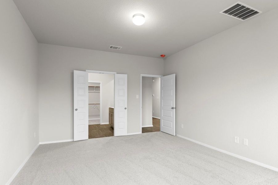 Spacious, unfurnished interior of a new home in Oaks at San Gabriel, Georgetown (Image 29).
