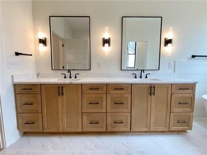 Furnished interior view inside a new home in , Gainesville (Image 49).