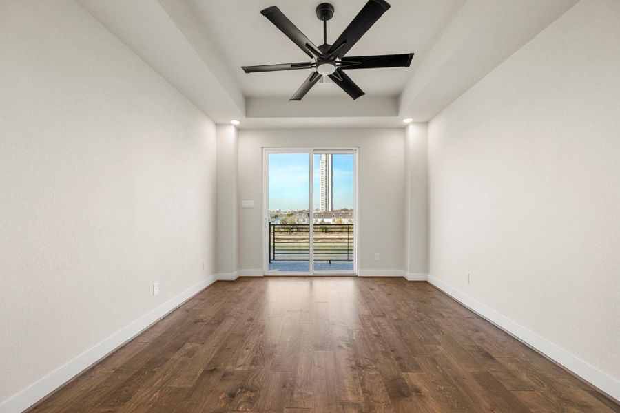 Spacious, unfurnished interior of a new home in Lago Pointe, Seabrook (Image 22). Spacious, unfurnished interior of a new home in Lago Pointe, Seabrook (Image 22).