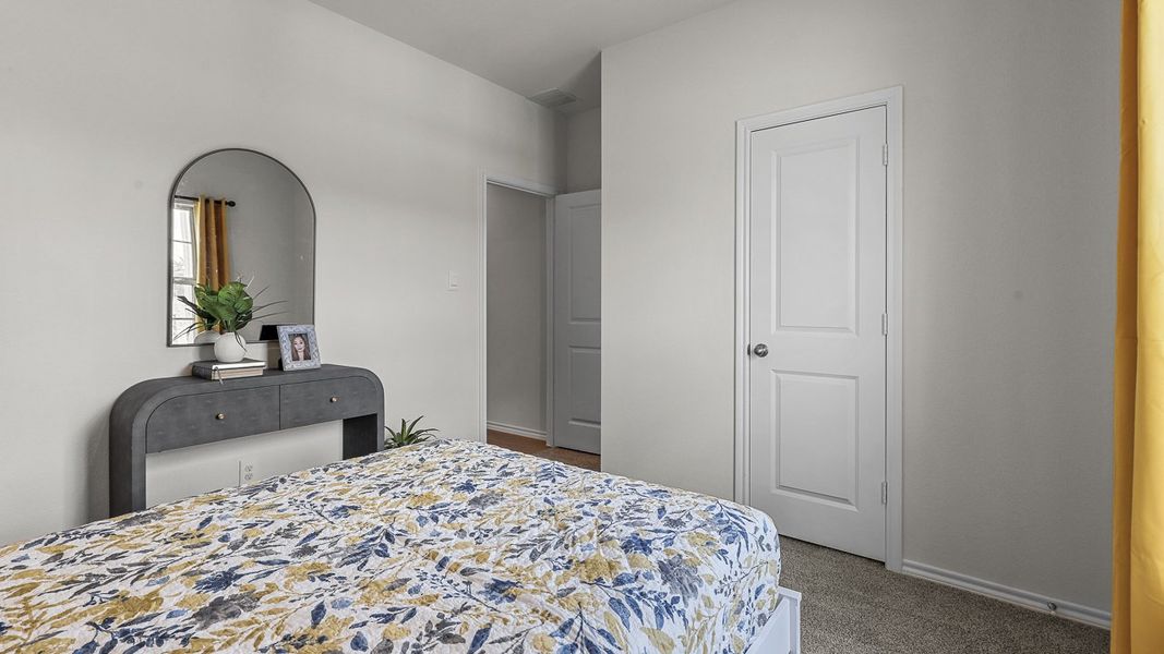 Furnished interior view inside a new home in Bluff Springs, Ferris (Image 19).