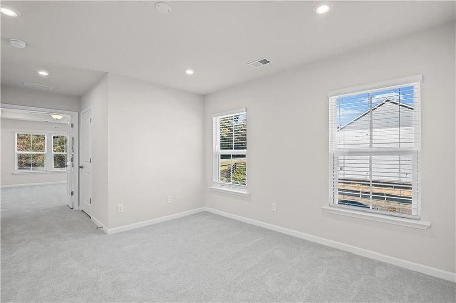 Spacious, unfurnished interior of a new home in Adler Springs, Powder Springs (Image 8). Spacious, unfurnished interior of a new home in Adler Springs, Powder Springs (Image 8).