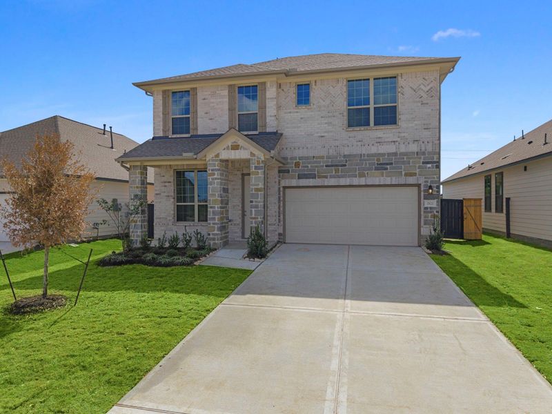 Welcome home to 2122 Birch Brook Lane located in the community of Cedar Pointe and zoned to Crosby ISD. Welcome home to 2122 Birch Brook Lane located in the community of Cedar Pointe and zoned to Crosby ISD.