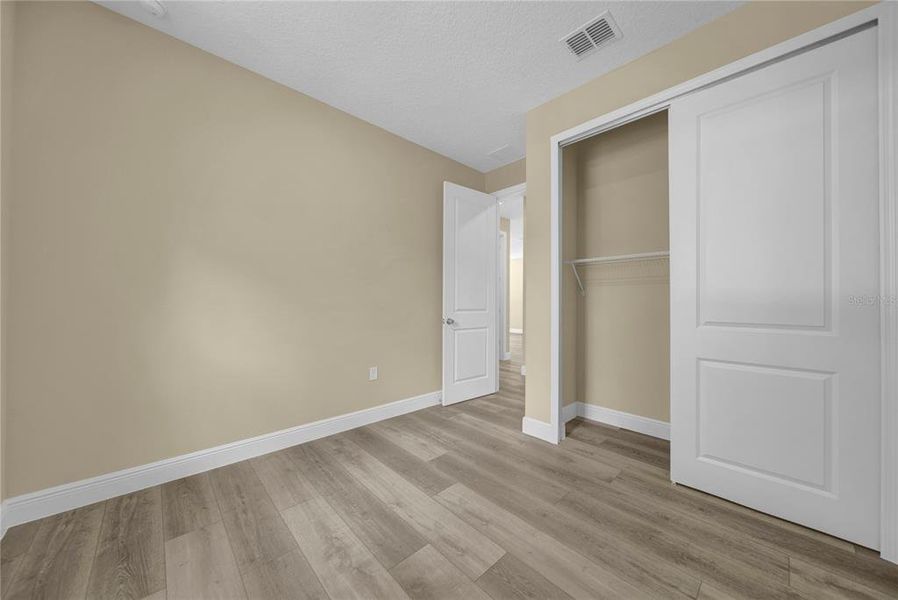 Spacious, unfurnished interior of a new home in , Winter Garden (Image 26).