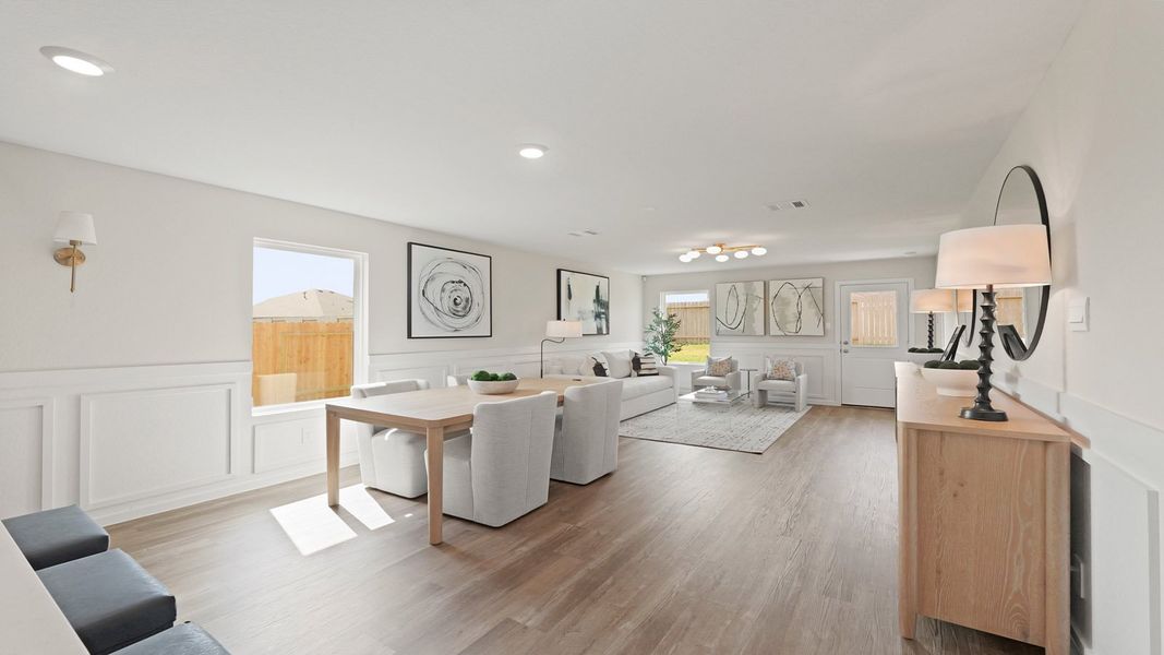 Furnished interior view inside a new home in Silverthorne, Conroe (Image 12).