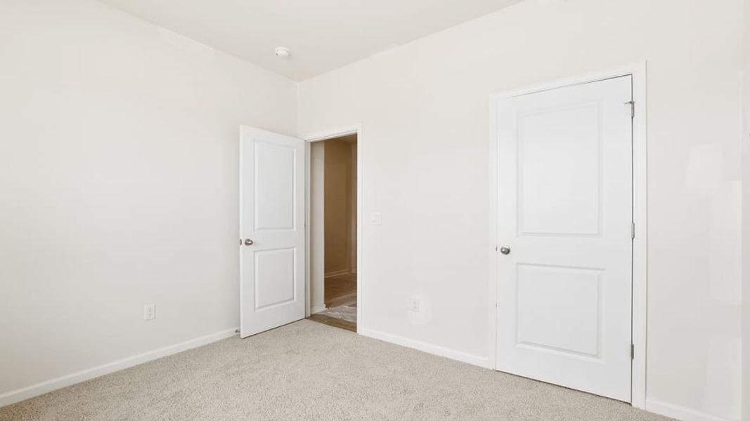 Spacious, unfurnished interior of a new home in Palmetto Valley, Anderson (Image 13). Spacious, unfurnished interior of a new home in Palmetto Valley, Anderson (Image 13).