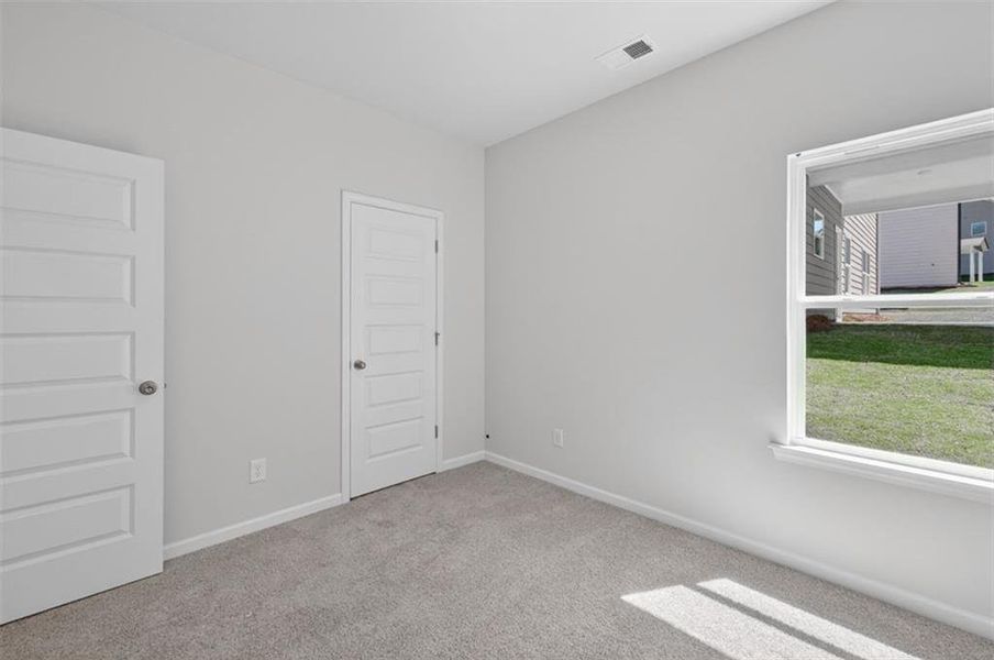 Spacious, unfurnished interior of a new home in Summerfield Place, Carrollton (Image 11).