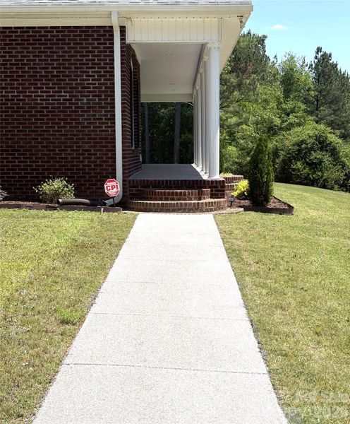 Exterior details and patio area of a home in , Fort Lawn (Image 26). Exterior details and patio area of a home in , Fort Lawn (Image 26).
