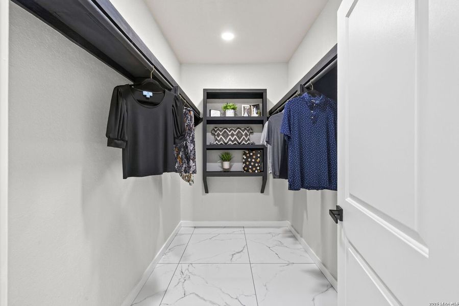 Furnished interior view inside a new home in , Natalia (Image 17).