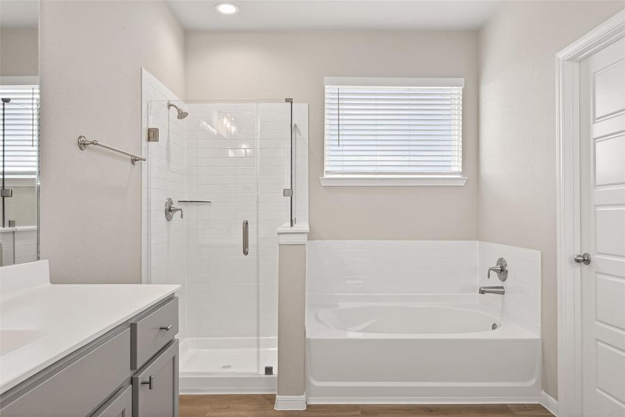 Furnished interior view inside a new home in , Brookshire (Image 19).