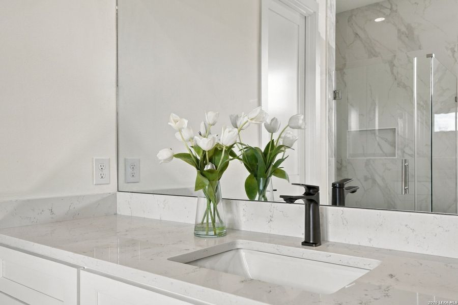 Close-up of interior finishes inside a home in , Floresville (Image 19).