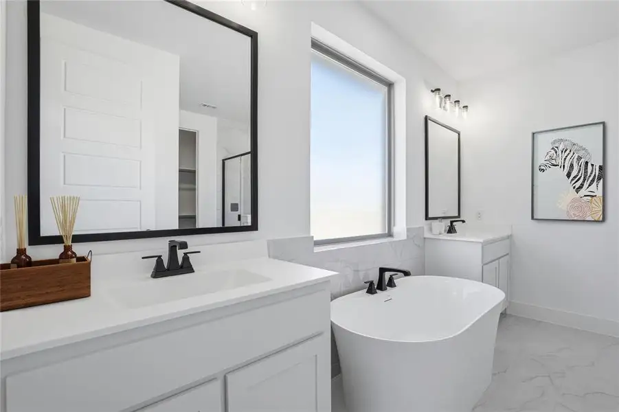 Furnished interior view inside a new home in Talon Hills, Fort Worth (Image 10).