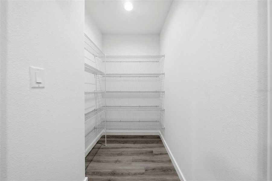 Spacious, unfurnished interior of a new home in , Dunnellon (Image 28).