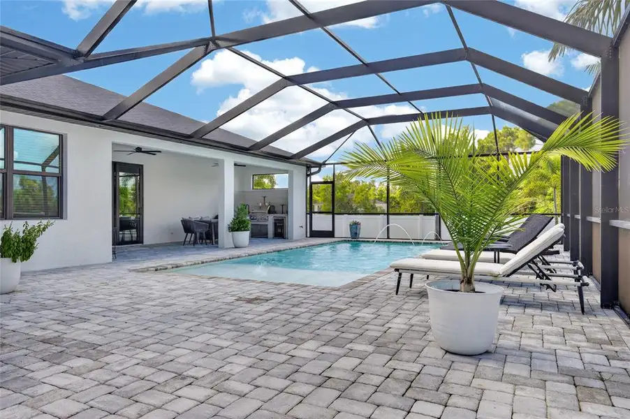 Exterior details and patio area of a home in , Cape Coral (Image 27).