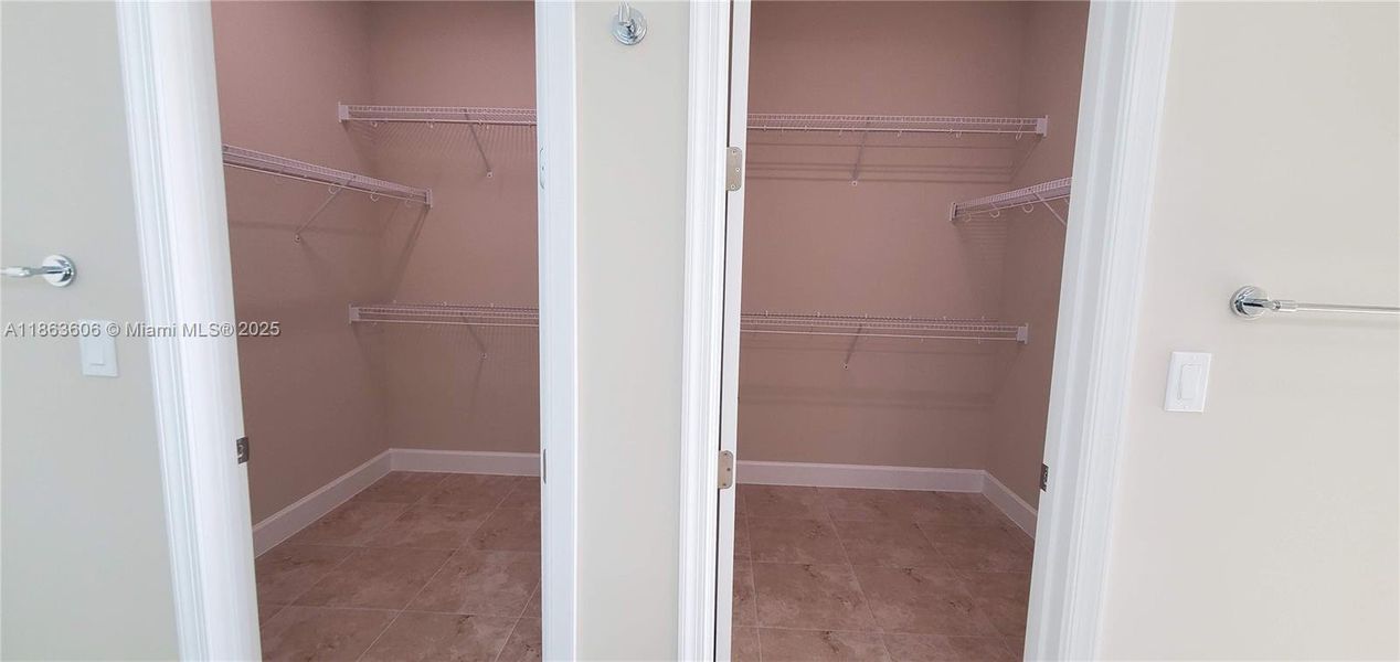 Image 25 of a home in .