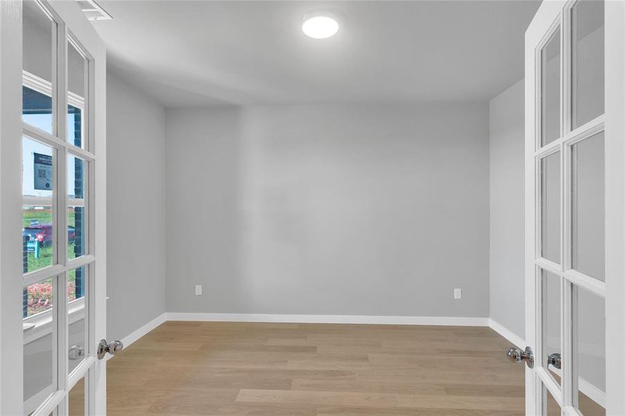 Spacious, unfurnished interior of a new home in Mercer Meadows, Royse City (Image 15). Spacious, unfurnished interior of a new home in Mercer Meadows, Royse City (Image 15).