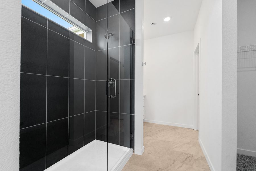 450 Buckboard Dr. - Owner's Suite Shower 450 Buckboard Dr. - Owner's Suite Shower