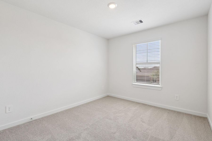 Spacious, unfurnished interior of a new home in Southwinds, Baytown (Image 31). Spacious, unfurnished interior of a new home in Southwinds, Baytown (Image 31).