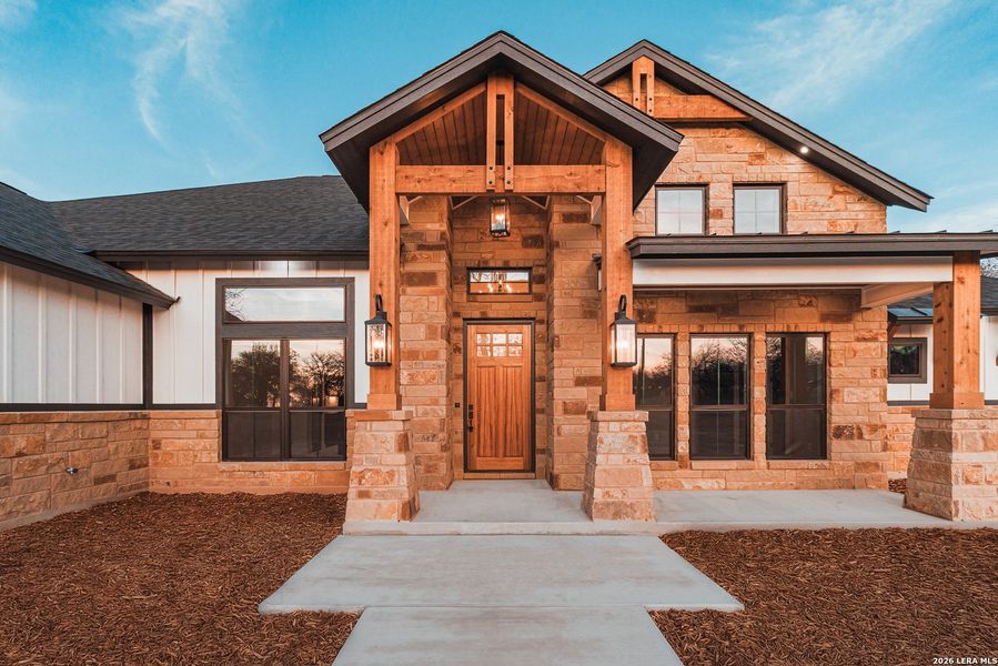 Exterior details and patio area of a home in , La Vernia (Image 22).