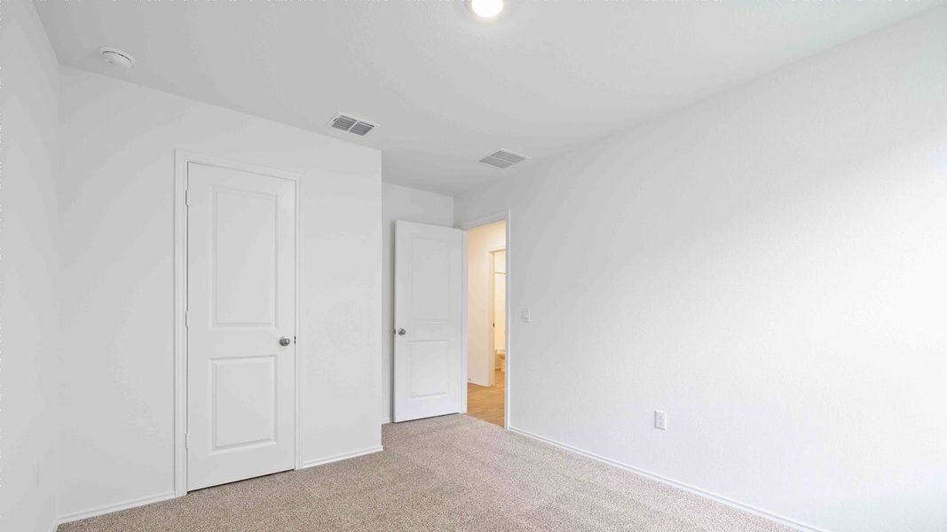 Spacious, unfurnished interior of a new home in Palomino, Manor (Image 20).