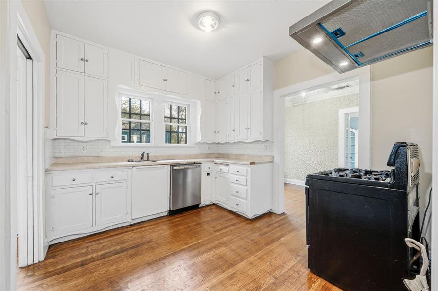 Furnished interior view inside a new home in , Hillsboro (Image 8).