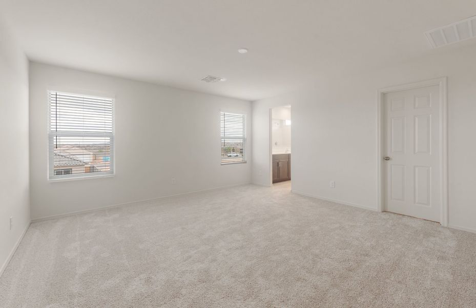 Spacious, unfurnished interior of a new home in El Rancho Santa Rosa, Maricopa (Image 23).