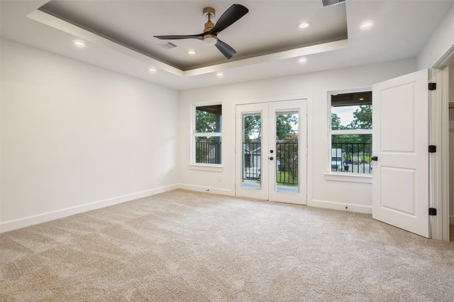 Spacious, unfurnished interior of a new home in , Houston (Image 25). Spacious, unfurnished interior of a new home in , Houston (Image 25).
