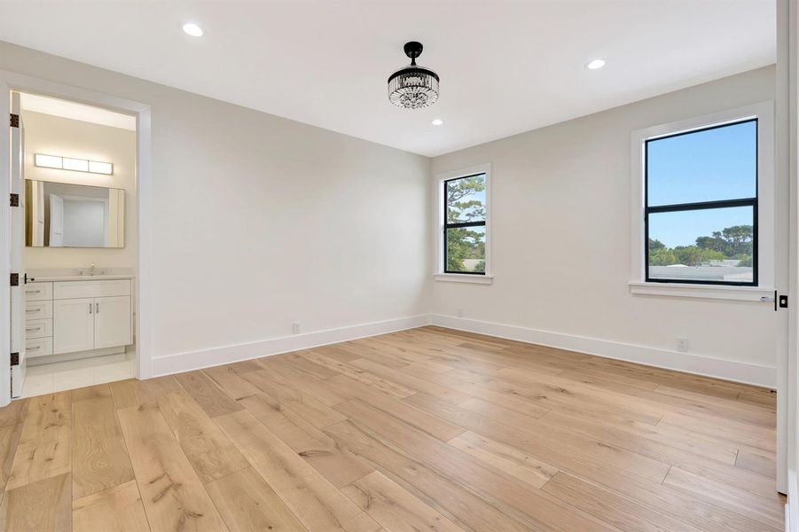 BEDROOMS BEDROOMS