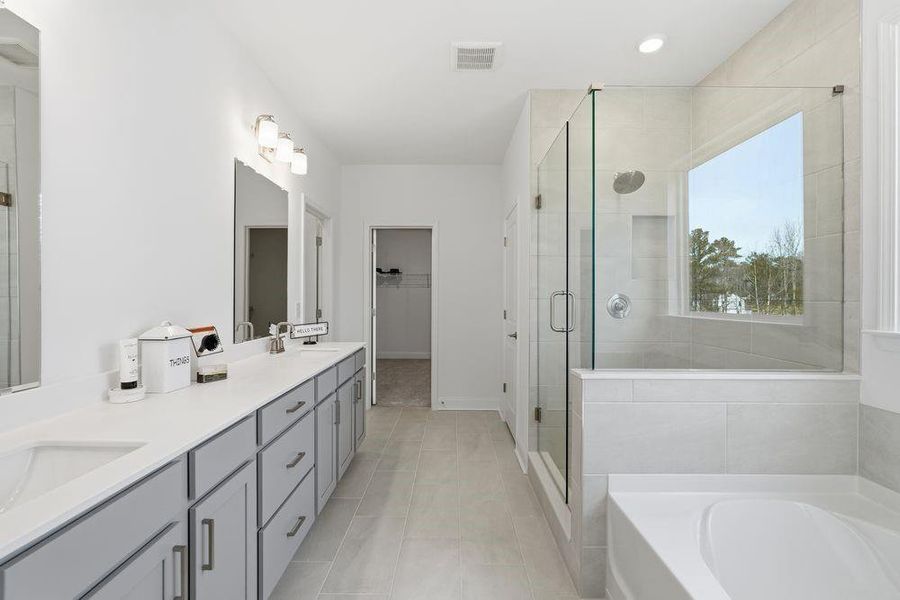 Furnished interior view inside a new home in Auburn Glen, Dacula (Image 17).