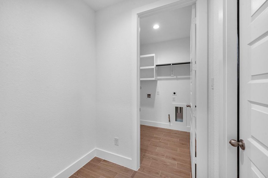Spacious, unfurnished interior of a new home in Beacon Hill, Waller (Image 22).