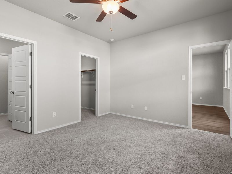 Spacious, unfurnished interior of a new home in Applewhite Meadows, San Antonio (Image 24). Spacious, unfurnished interior of a new home in Applewhite Meadows, San Antonio (Image 24).